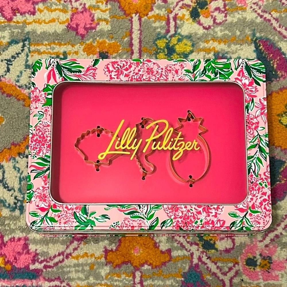 Lilly Pulitzer bring signature